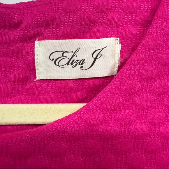 **SOLD** Eliza J Hot Pink Textured Ruffle Hem Mini Dress - Picture 5 of 8